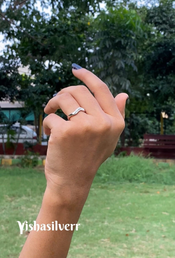 Exquisite Finger Ring